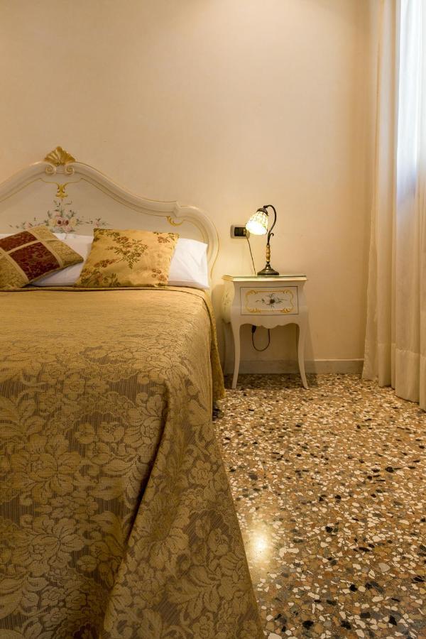 Venice Inn מראה חיצוני תמונה