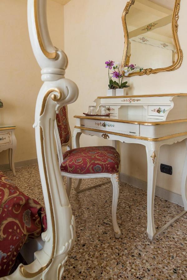 Venice Inn מראה חיצוני תמונה