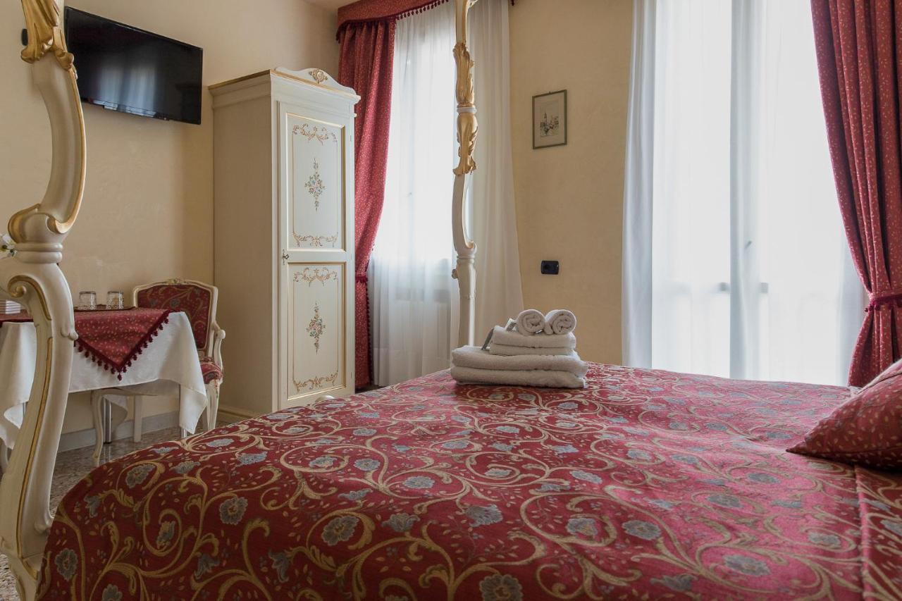 Venice Inn מראה חיצוני תמונה