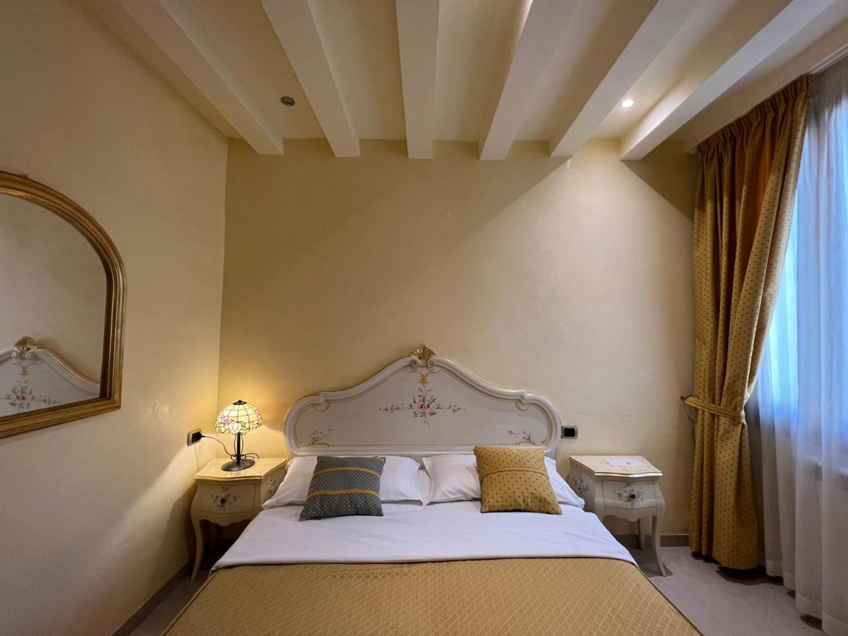 Venice Inn מראה חיצוני תמונה