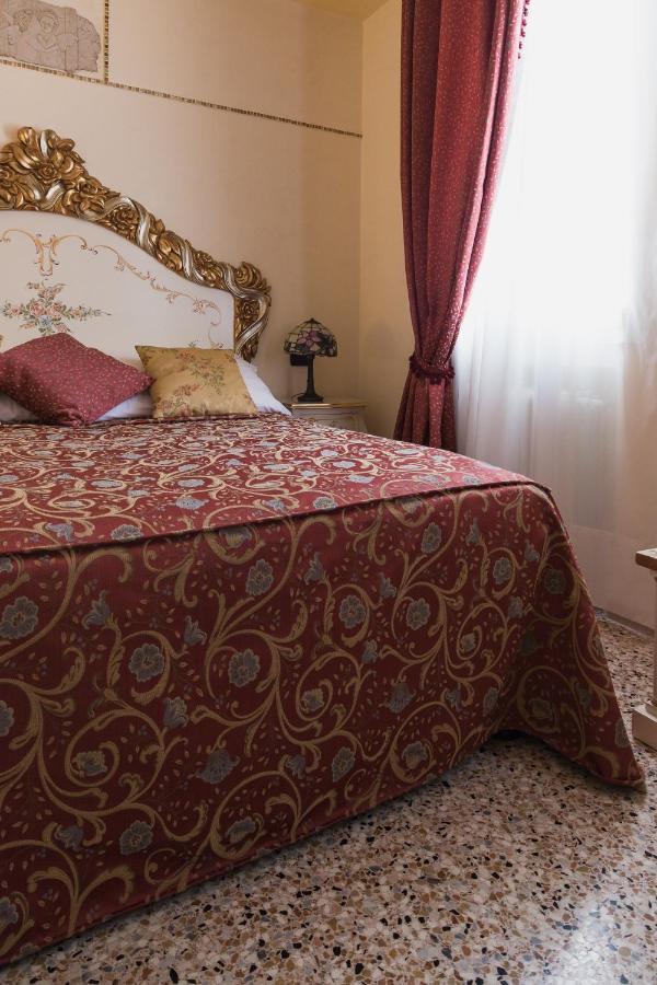 Venice Inn מראה חיצוני תמונה